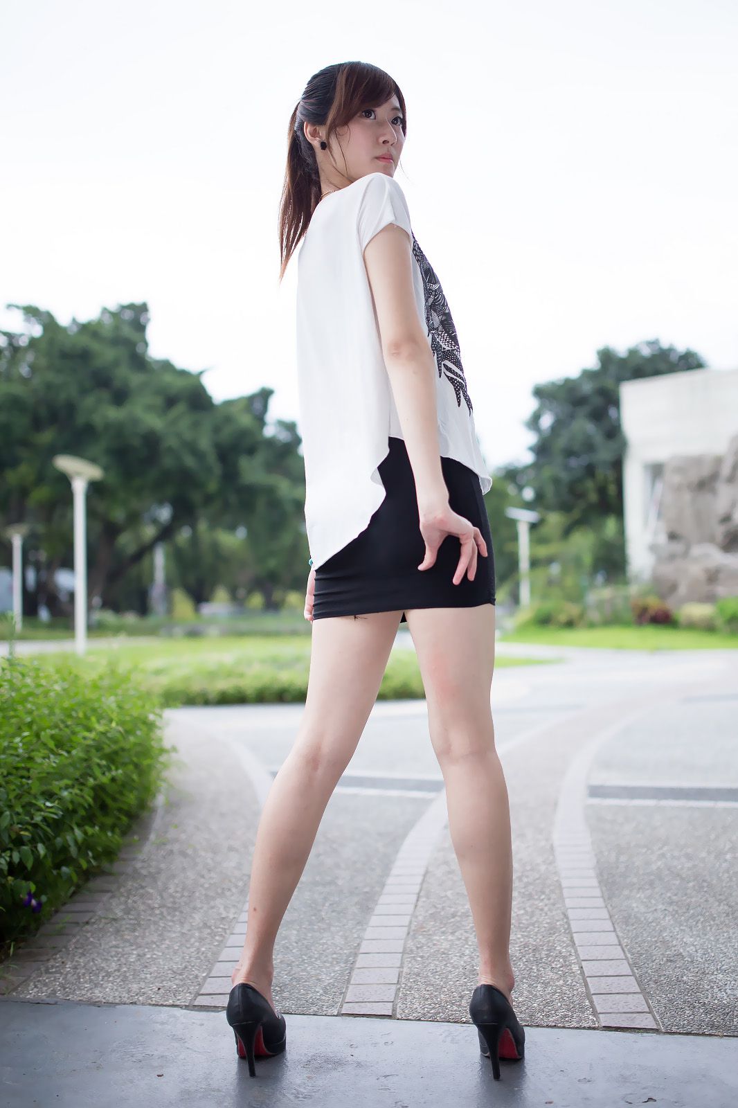 台湾模特Queena/林茉晶《公园外拍》写真集